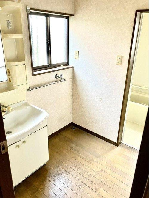 宇多津町津の郷　中古戸建の洗面所|洗面所