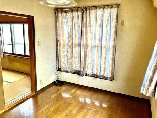 宇多津町津の郷　中古戸建のその他|洋室