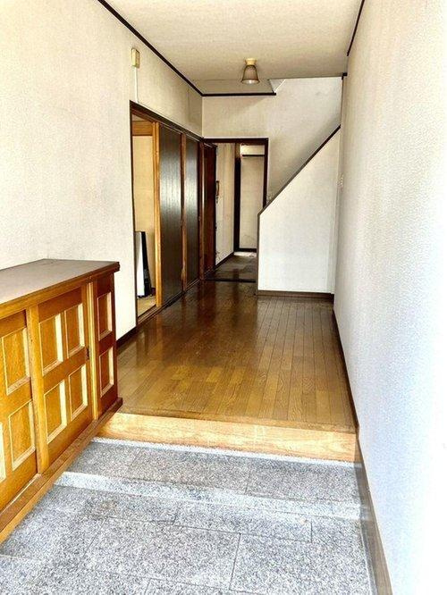 宇多津町津の郷　中古戸建の玄関|玄関