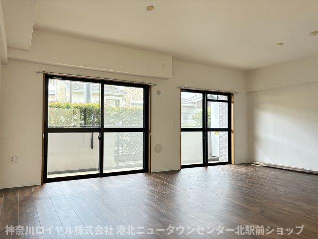 【居間・リビング】