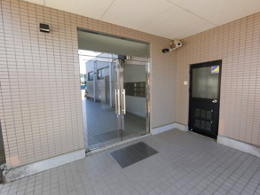 【エントランス】