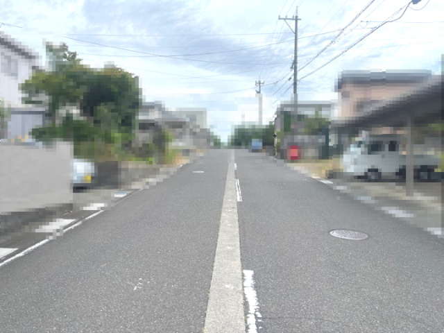敦賀市泉ヶ丘町53坪売地の前面道路含む現地写真