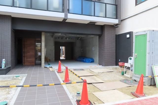 Villa　Oasis　Ujinaのエントランス|毎日通るエントランスはこのようになっています