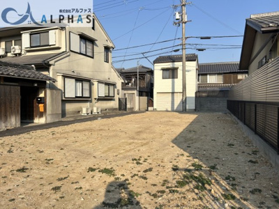 【外観】 | 明石市魚住町清水　建築条件無し土地 | ☆建築条件なし☆
お好きなハウスメーカーで建築できます！！
更地渡し♪※電柱は前面道路東側に移設予定です！