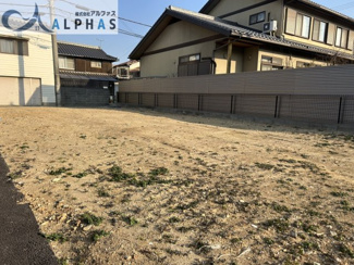 【外観】 | 明石市魚住町清水　建築条件無し土地 | ☆建築条件なし☆
お好きなハウスメーカーで建築できます！！
更地渡し♪※電柱は前面道路東側に移設予定です！