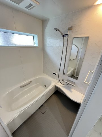 桑名市大字太夫 中古戸建の浴室