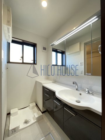 ボヌール C棟の洗面所