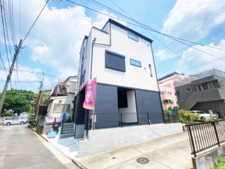 祝　成約済み　八王子市　散田町　新築戸建て　２期の外観|～仲介手数料無料☆八王子ひなた不動産～八王子市散田町　新築戸建て