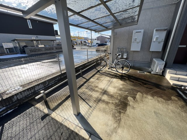 サンセール加佐Ｂ棟の駐車場