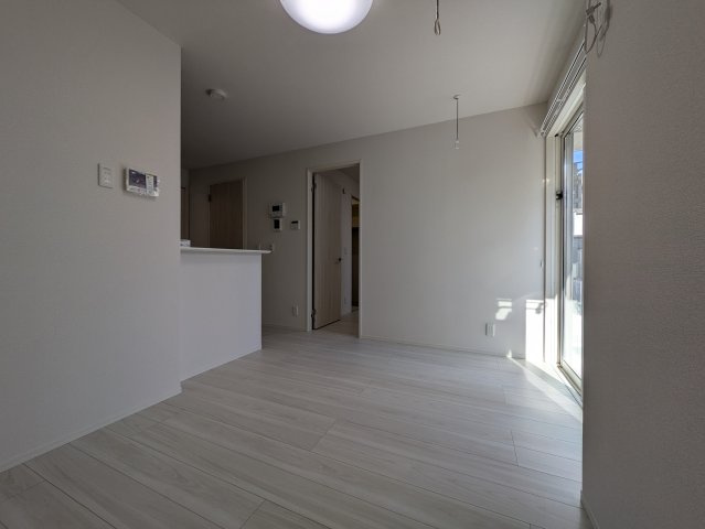 ソレイユ湘南太平台Aの居間・リビング