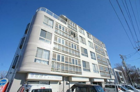 シャロン本厚木の外観