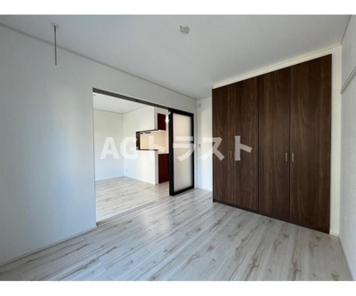 【洋室】 | ラ・ドルチェ