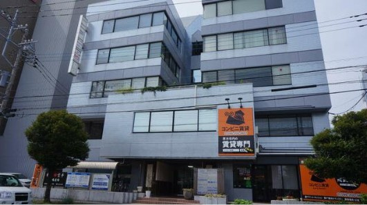 柳田ビルの外観