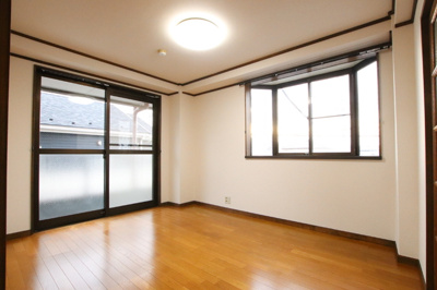 ※照明は残地となります。