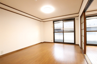 ※照明は残地となります。