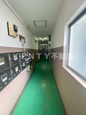 【ロビー】 | サンベニーハウス | 建物の内部です