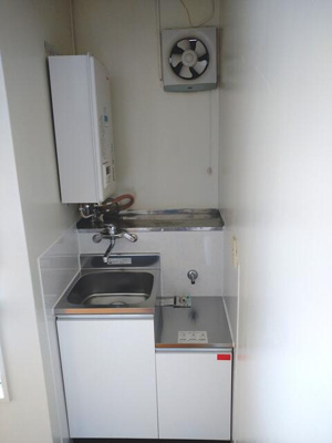 【キッチン】 | サンベニーハウス | きれいなキッチンです