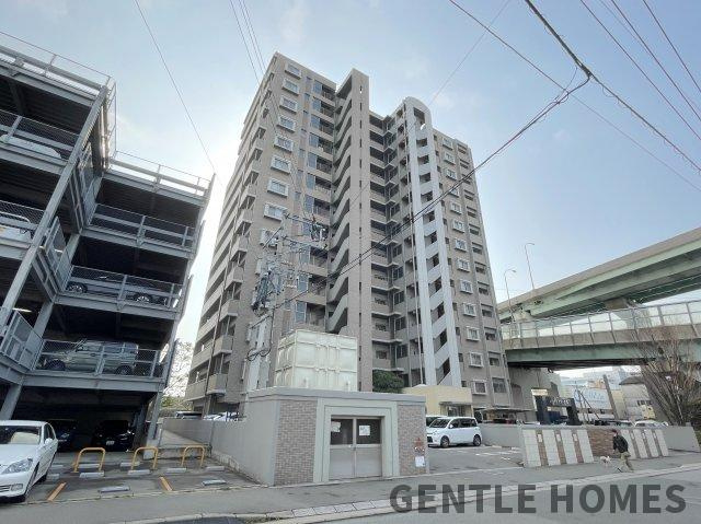 アーティックス貝塚の外観