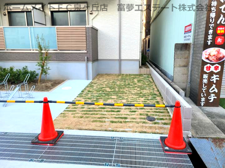  ソレーユ津久野Ⅰの駐車場