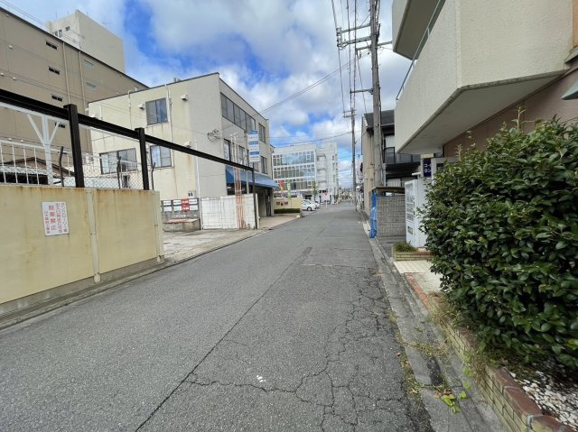 第12長栄セントラルシティーハイツの周辺|前面道路