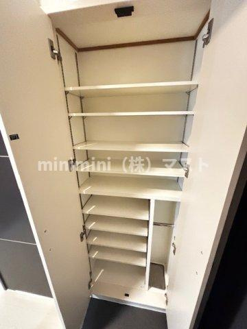 ラムール難波西の収納