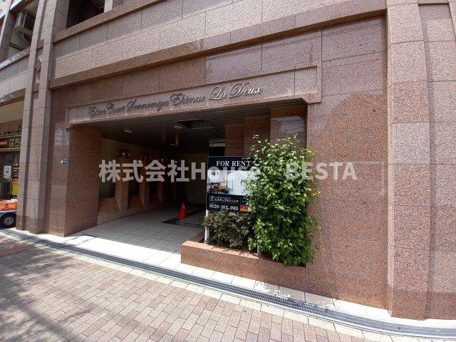 エステムコート三宮駅前ラ・ドゥーの駐車場