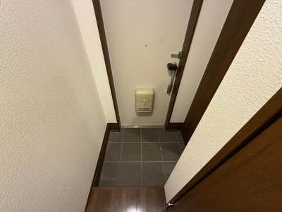 【玄関】 | デュラ・カーサ ラセーヌ