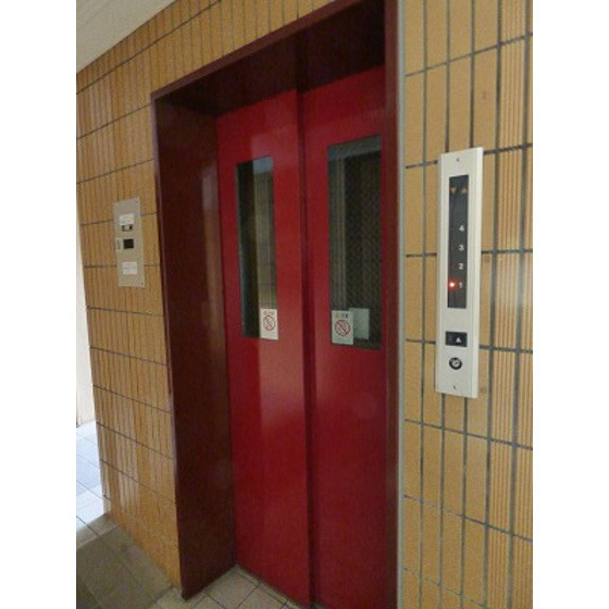 熊本市東区健軍１丁目の賃貸マンションのロビー
