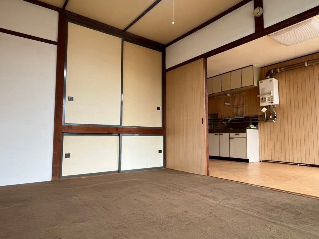 釧路市春採１丁目のアパートの和室