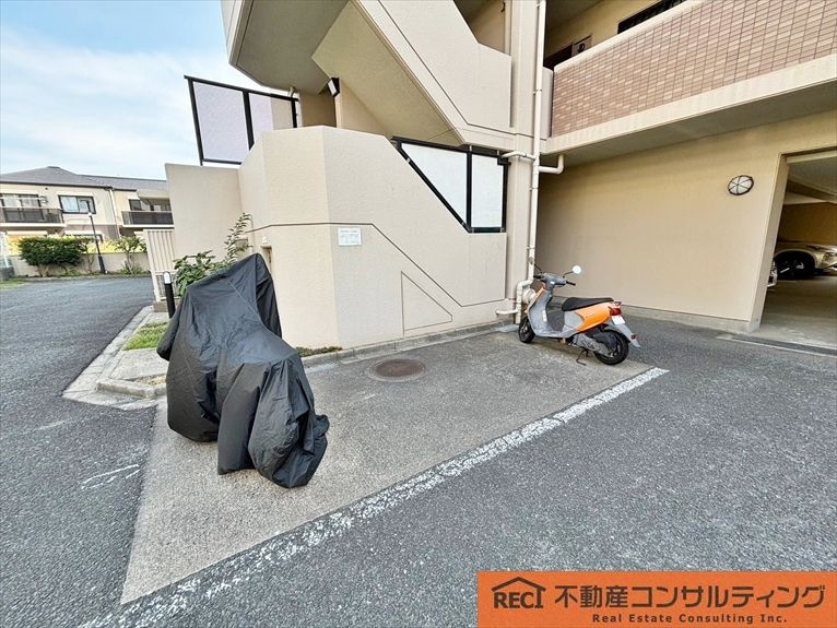 グラン・コート上甲子園の駐車場