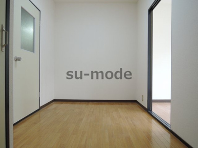 【洋室】 | アンフィニィ上牧