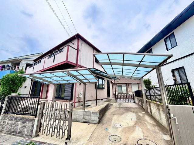 野田市みずき4丁目　中古戸建　平成12年の駐車場