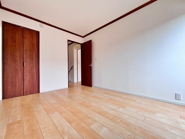 野田市みずき4丁目　中古戸建　平成12年の洋室