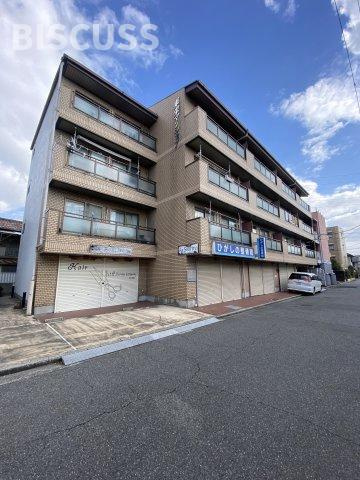 東栄マンションの外観