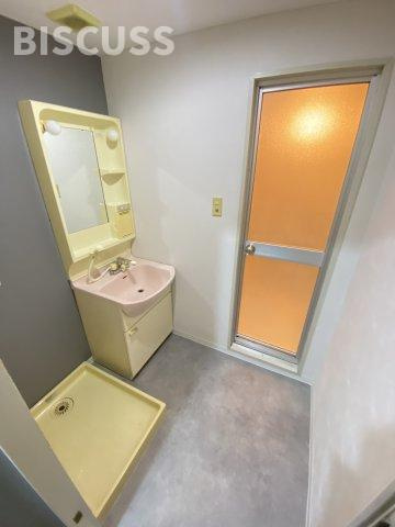 東栄マンションの洗面所