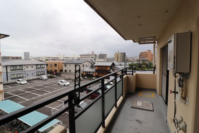 シャロームDのバルコニー