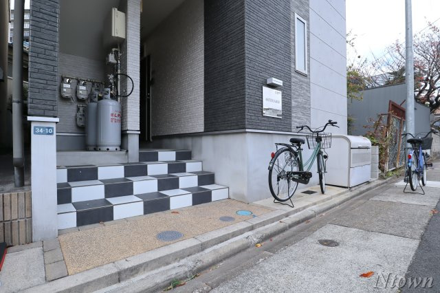 【駐車場】 | ASTERIA新栄 | 駐車場に車を止められます