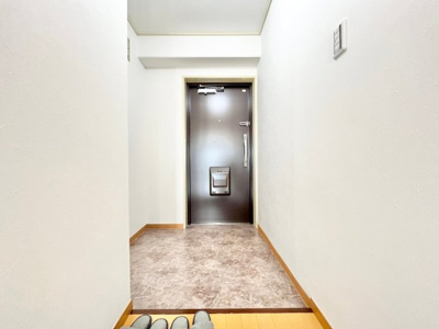 【玄関】 | 朝日プラザ東豊中2 | 物件購入の段取りを知りたいお客様には、「ご検討からご契約までの一連の流れ」をご説明させて頂きます。初めて物件購入を検討された方は、ぜひご参考になさって下さい。