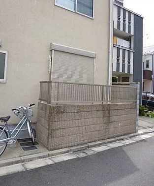【エントランス】 | メゾン ド フルール