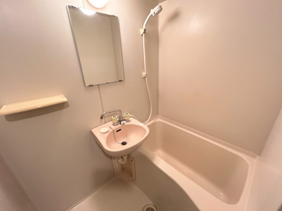 【浴室】 | ロイヤルブリッジ