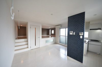 【居間・リビング】 | CB高宮ディライト　★プライスホームなら仲介手数料が割引価格です★