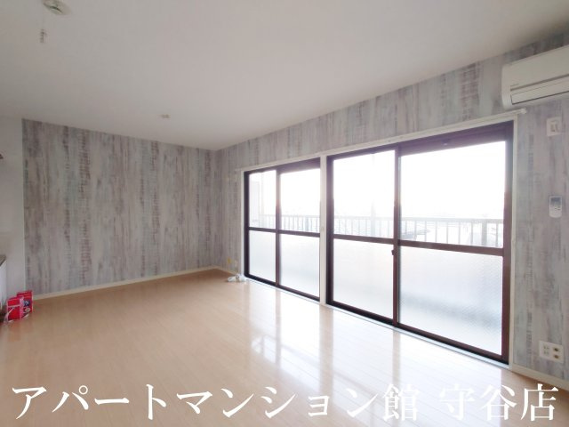 NKマンション第2の居間・リビング