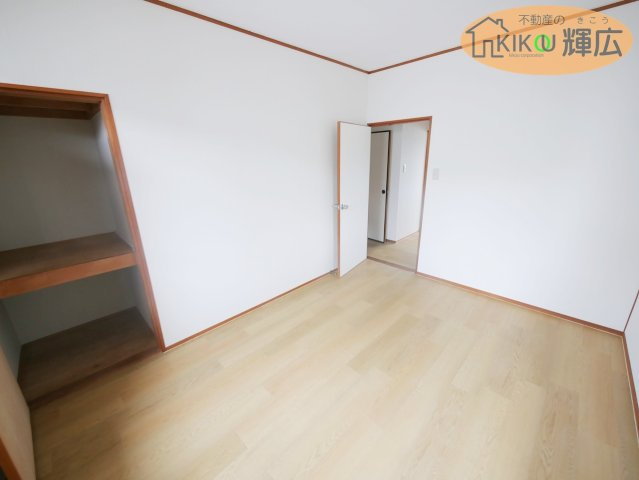 高砂市米田町島　中古戸建の子供部屋