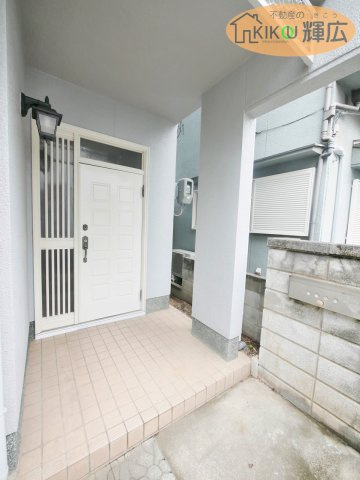 【玄関】 | 高砂市米田町島　中古戸建
