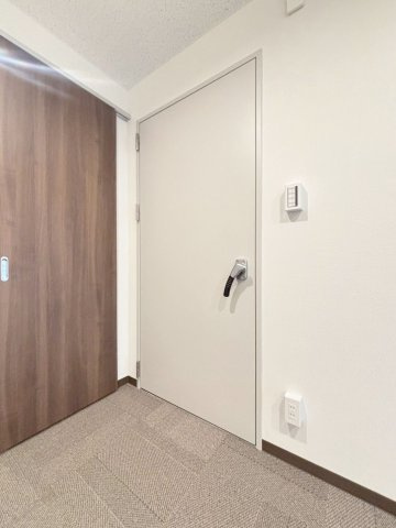 「防音マンション」フィシオ飯田橋の設備|防音扉仕様で防音室からリビング側に聞こえる音もｰ45dbです※同シリーズのイメージ写真です