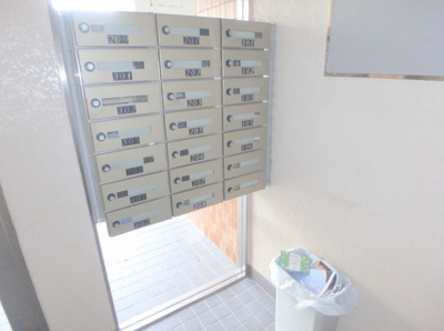 【その他共用部分】 | メゾンクレール | 共用部にメールボックスがあります