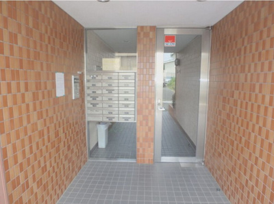 【エントランス】 | メゾンクレール | オートロック完備で安心のセキュリティ♪