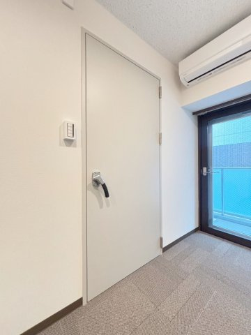 「防音マンション」フィシオ飯田橋の設備|防音扉仕様で防音室からリビング側に聞こえる音もｰ45dbです※同シリーズのイメージ写真です