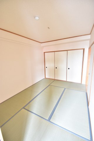 大阪市城東区関目５丁目の賃貸マンションの寝室