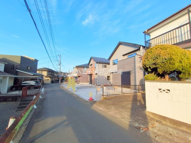 祝　成約済み　八王子市　緑町　新築戸建て　７期の前面道路含む現地写真|～仲介手数料無料☆八王子ひなた不動産～八王子市緑町　新築戸建て